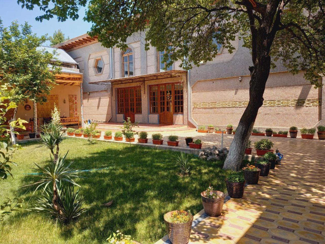 Guest House Ikathouse Marghilon Екстер'єр фото