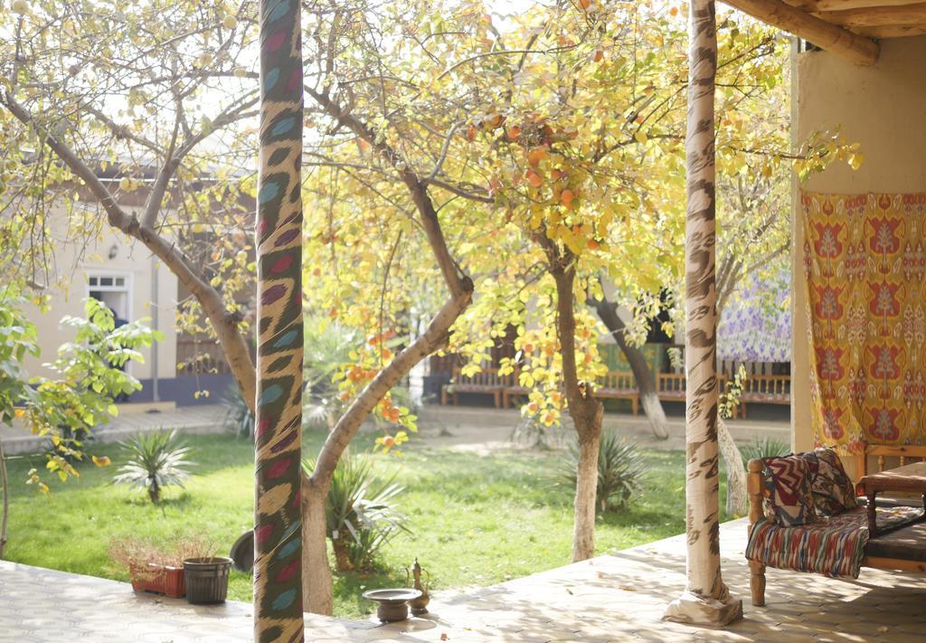 Guest House Ikathouse Marghilon Екстер'єр фото